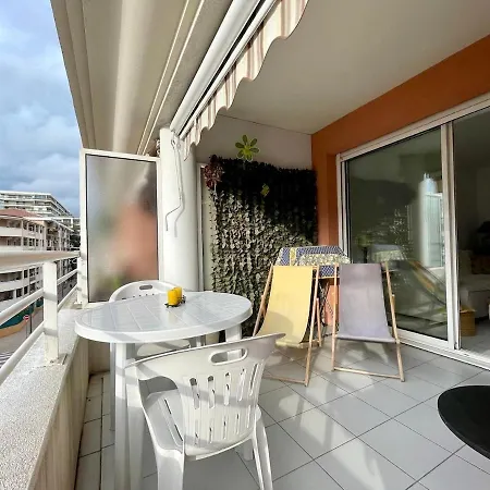 Avec Terrasse * Cannes